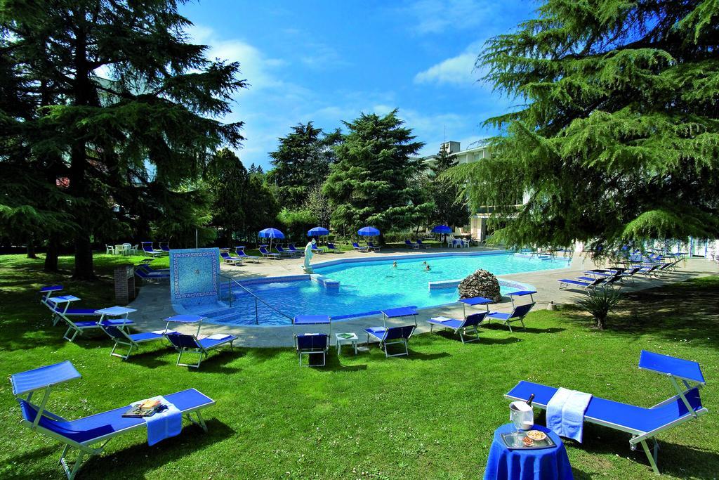 Hotel Terme Bologna อาบาโนแตร์เม ภายนอก รูปภาพ